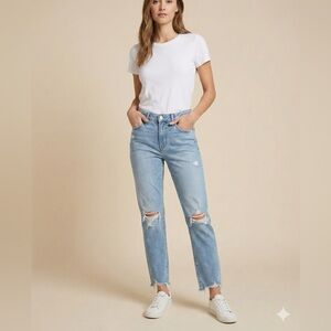 Joe's Light Wash Straight Leg Lightweight Distressed Women's Jeans W26